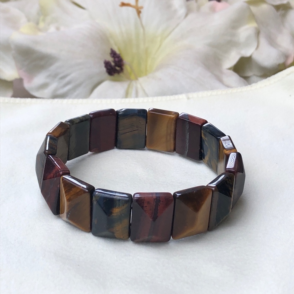 NWOT Multi Color Stone Look Bracelet